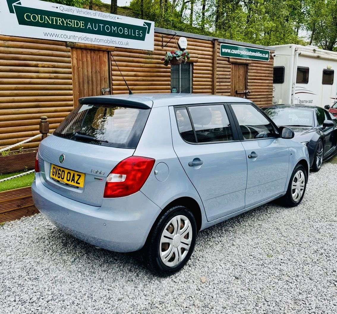 2011 SKODA FABIA 2011 SKODA FABIA