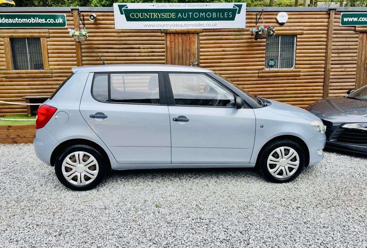 2011 SKODA FABIA 2011 SKODA FABIA
