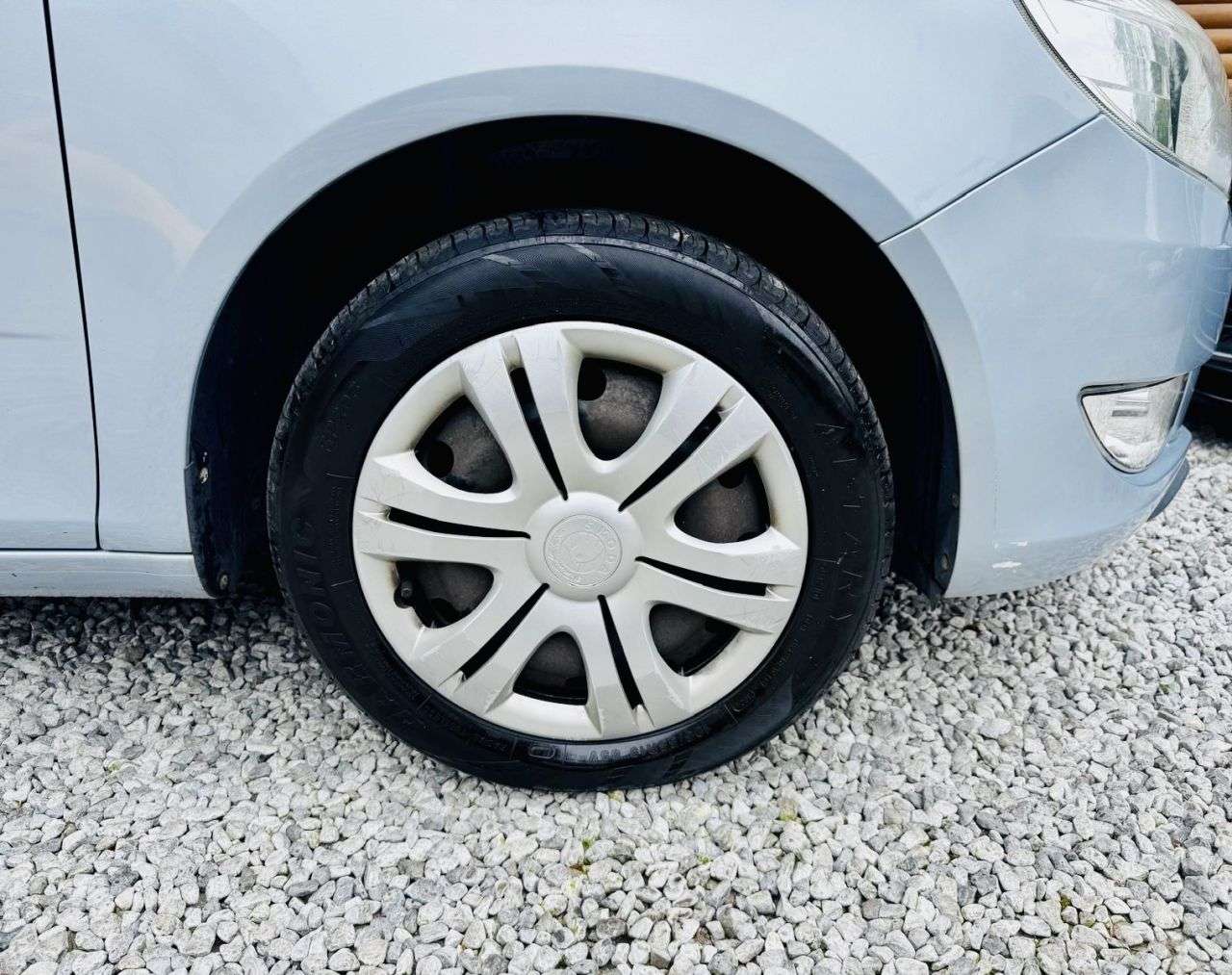 2011 SKODA FABIA 2011 SKODA FABIA