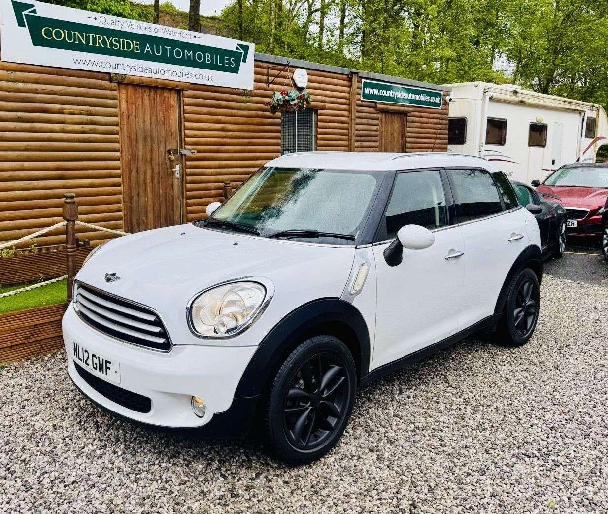 A 2012 MINI COUNTRYMAN 1.6 Cooper D SUV 5dr Diesel Manual ALL4 Euro 5 (s/s) (112 ps) New brakes! N A 2012 MINI COUNTRYMAN 1.6 Cooper D SUV 5dr Diesel Manual ALL4 Euro 5 (s/s) (112 ps) New brakes! N