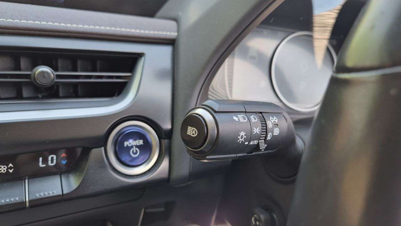 2019 LEXUS UX 2019 LEXUS UX