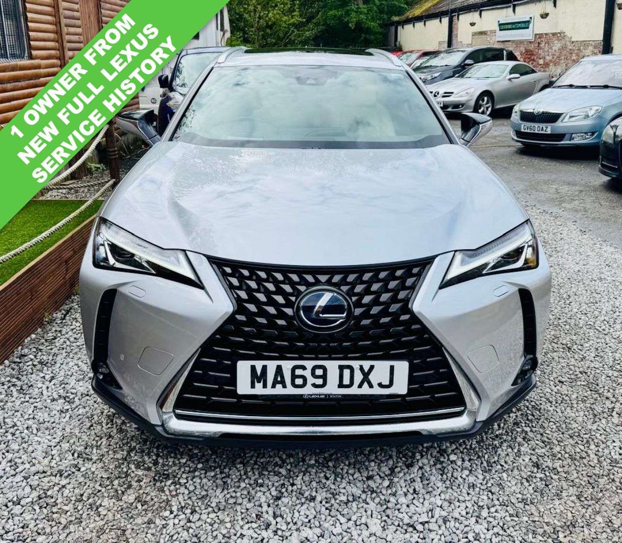 A 2019 LEXUS UX 2.0 250h SUV 5dr Petrol Hybrid E-CVT E-FOUR Euro 6 (s/s) (184 ps) SATIN SIL A 2019 LEXUS UX 2.0 250h SUV 5dr Petrol Hybrid E-CVT E-FOUR Euro 6 (s/s) (184 ps) SATIN SIL