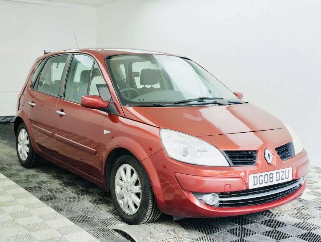 A 2008 RENAULT SCENIC 1.9 dCi Dynamique MPV 5dr Diesel Manual (159 g/km, 130 bhp) # ALLOY WHEELS A 2008 RENAULT SCENIC 1.9 dCi Dynamique MPV 5dr Diesel Manual (159 g/km, 130 bhp) # ALLOY WHEELS