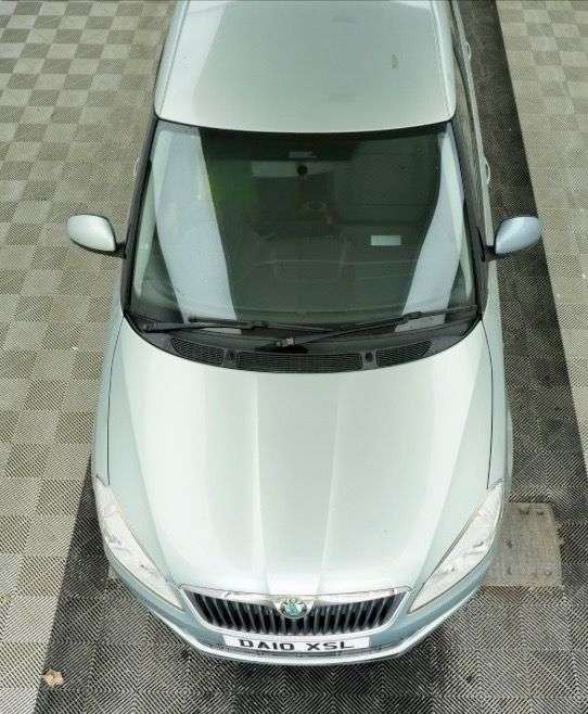 A 2010 SKODA FABIA 1.2 SE Hatchback 5dr Petrol Manual Euro 5 (69 ps) A 2010 SKODA FABIA 1.2 SE Hatchback 5dr Petrol Manual Euro 5 (69 ps)