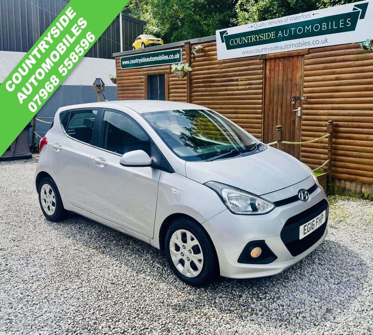 A 2016 HYUNDAI I10 1.2 SE Hatchback 5dr Petrol Manual Euro 5 (87 ps) INCLUDES A FULL SERVICE + A 2016 HYUNDAI I10 1.2 SE Hatchback 5dr Petrol Manual Euro 5 (87 ps) INCLUDES A FULL SERVICE +