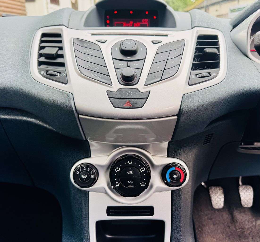2009 FORD FIESTA 2009 FORD FIESTA