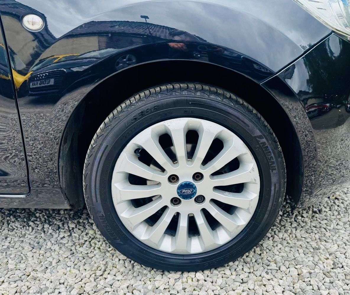 2013 FORD KA 2013 FORD KA