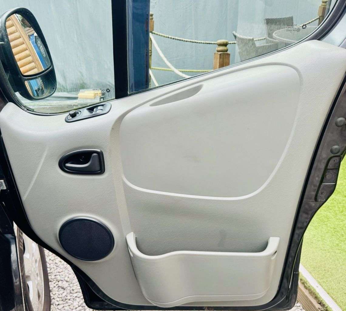 2014 RENAULT TRAFIC 2014 RENAULT TRAFIC
