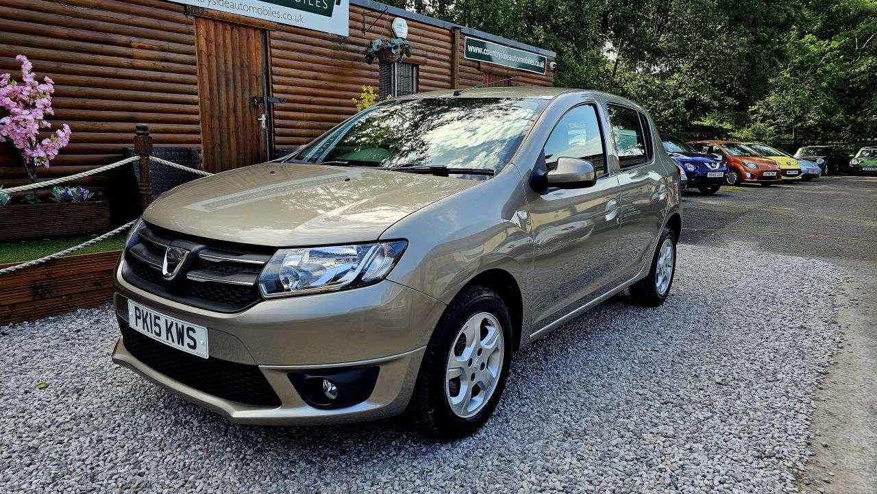 A 2015 DACIA SANDERO 1.2 Laureate Hatchback 5dr Petrol Manual Euro 5 (75 ps) FULL DEALER HISTORY A 2015 DACIA SANDERO 1.2 Laureate Hatchback 5dr Petrol Manual Euro 5 (75 ps) FULL DEALER HISTORY