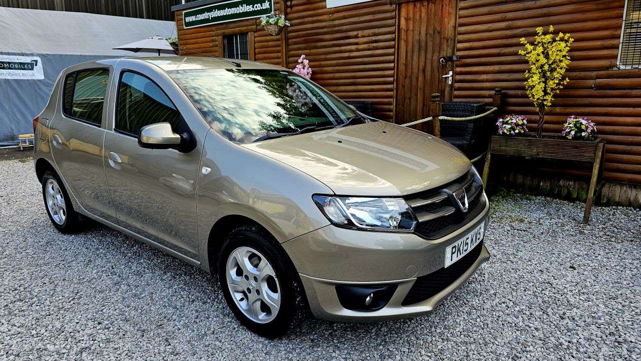 A 2015 DACIA SANDERO 1.2 Laureate Hatchback 5dr Petrol Manual Euro 5 (75 ps) FULL DEALER HISTORY A 2015 DACIA SANDERO 1.2 Laureate Hatchback 5dr Petrol Manual Euro 5 (75 ps) FULL DEALER HISTORY