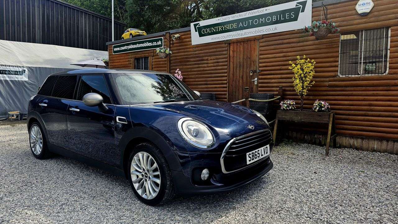 A 2015 MINI CLUBMAN 1.5 Cooper Estate 6dr Petrol Manual Euro 6 (s/s) (136 ps) # ALLOYS # XENON A 2015 MINI CLUBMAN 1.5 Cooper Estate 6dr Petrol Manual Euro 6 (s/s) (136 ps) # ALLOYS # XENON