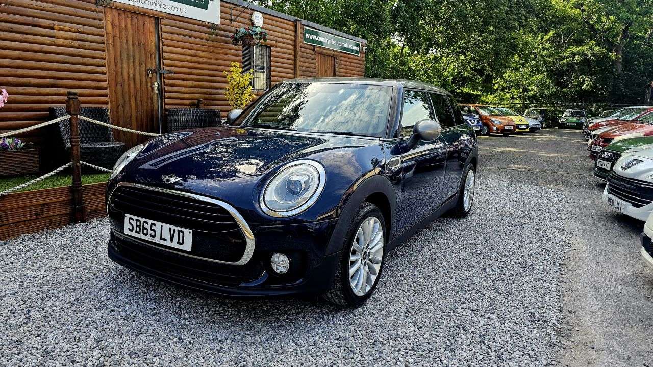 A 2015 MINI CLUBMAN 1.5 Cooper Estate 6dr Petrol Manual Euro 6 (s/s) (136 ps) # ALLOYS # XENON A 2015 MINI CLUBMAN 1.5 Cooper Estate 6dr Petrol Manual Euro 6 (s/s) (136 ps) # ALLOYS # XENON
