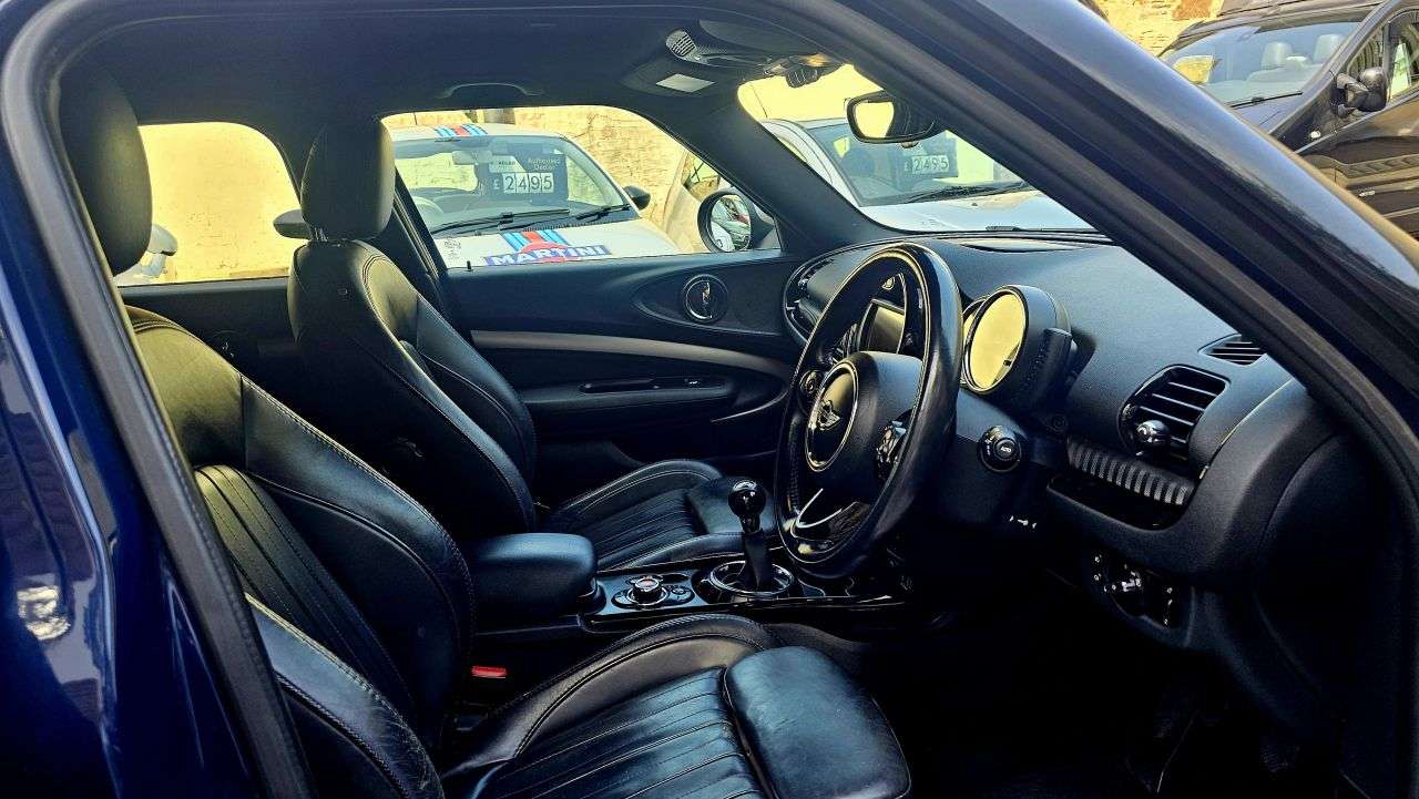 2015 MINI CLUBMAN 2015 MINI CLUBMAN
