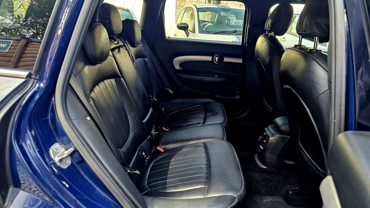 2015 MINI CLUBMAN 2015 MINI CLUBMAN