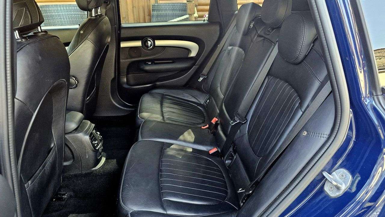 2015 MINI CLUBMAN 2015 MINI CLUBMAN