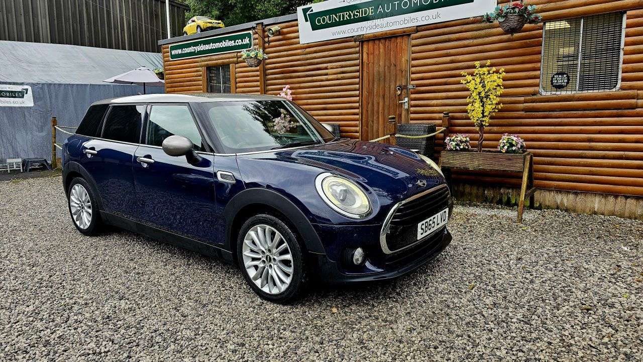 A 2015 MINI CLUBMAN 1.5 Cooper Estate 6dr Petrol Manual Euro 6 (s/s) (136 ps) # ALLOYS # XENON A 2015 MINI CLUBMAN 1.5 Cooper Estate 6dr Petrol Manual Euro 6 (s/s) (136 ps) # ALLOYS # XENON