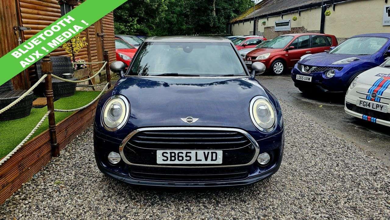 A 2015 MINI CLUBMAN 1.5 Cooper Estate 6dr Petrol Manual Euro 6 (s/s) (136 ps) # ALLOYS # XENON A 2015 MINI CLUBMAN 1.5 Cooper Estate 6dr Petrol Manual Euro 6 (s/s) (136 ps) # ALLOYS # XENON