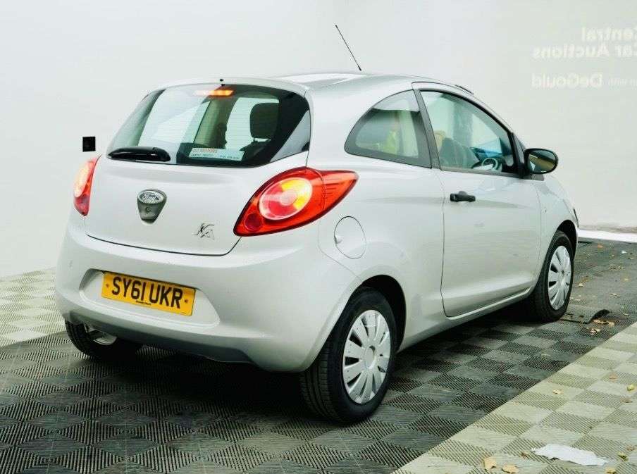 2011 FORD KA 2011 FORD KA