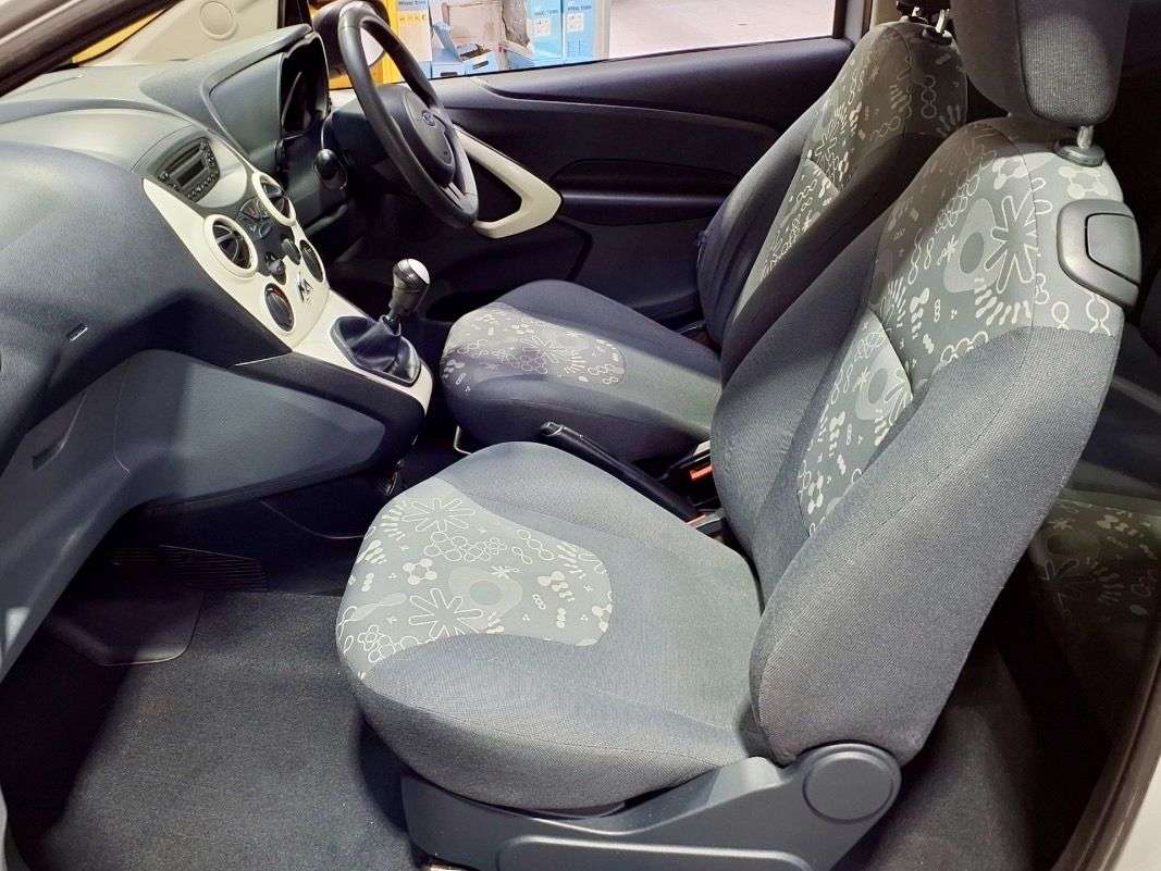 2011 FORD KA 2011 FORD KA