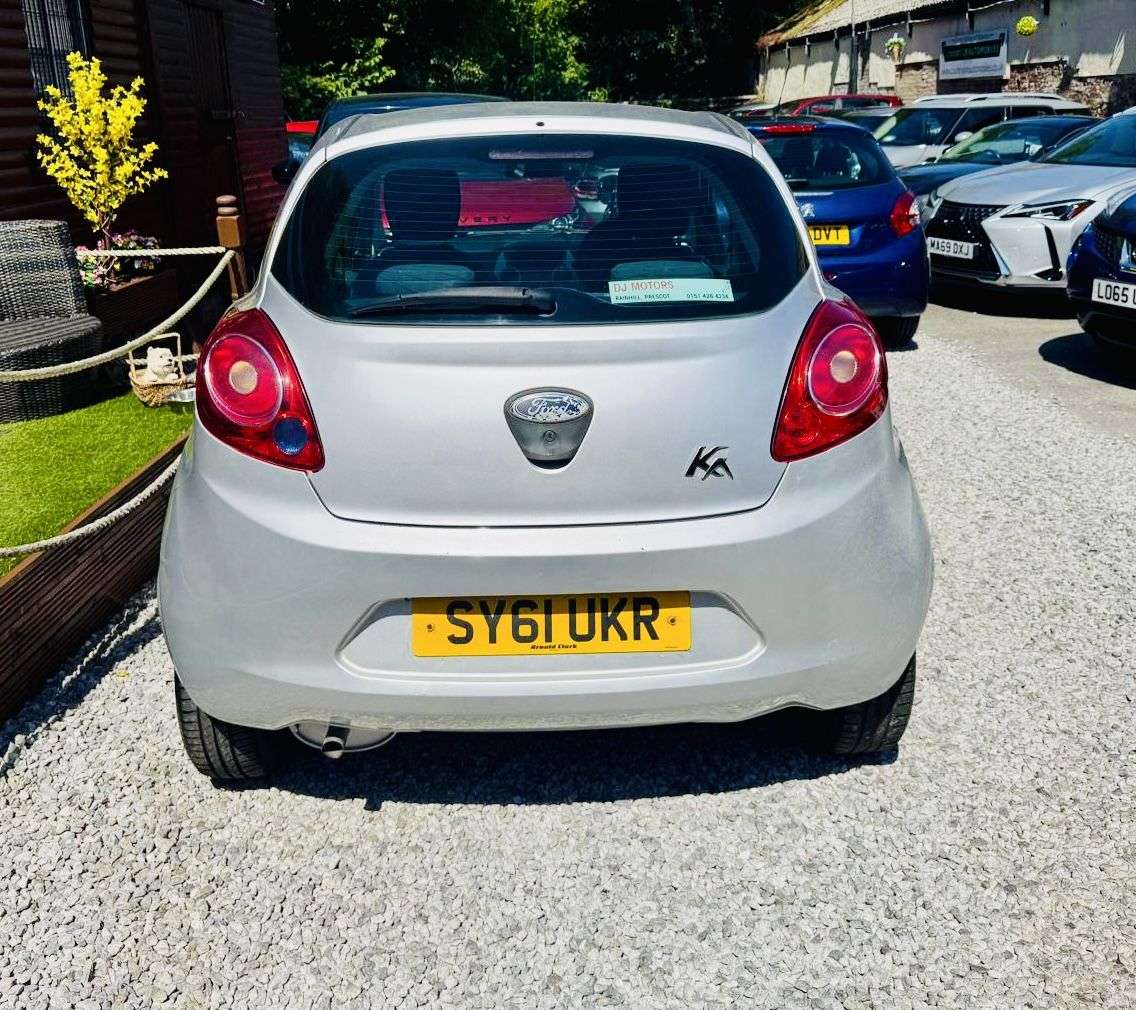 2011 FORD KA 2011 FORD KA