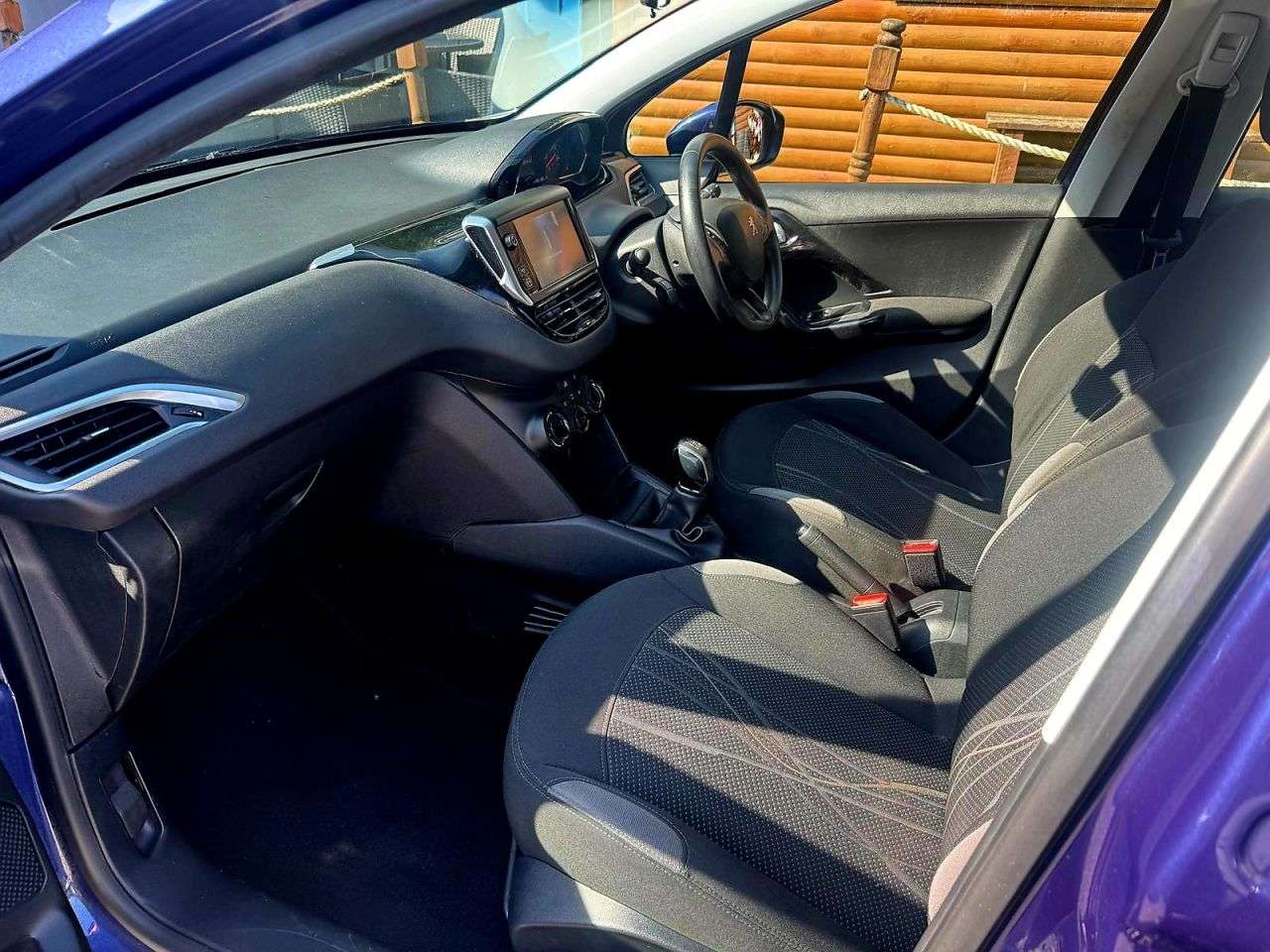 2013 PEUGEOT 208 2013 PEUGEOT 208