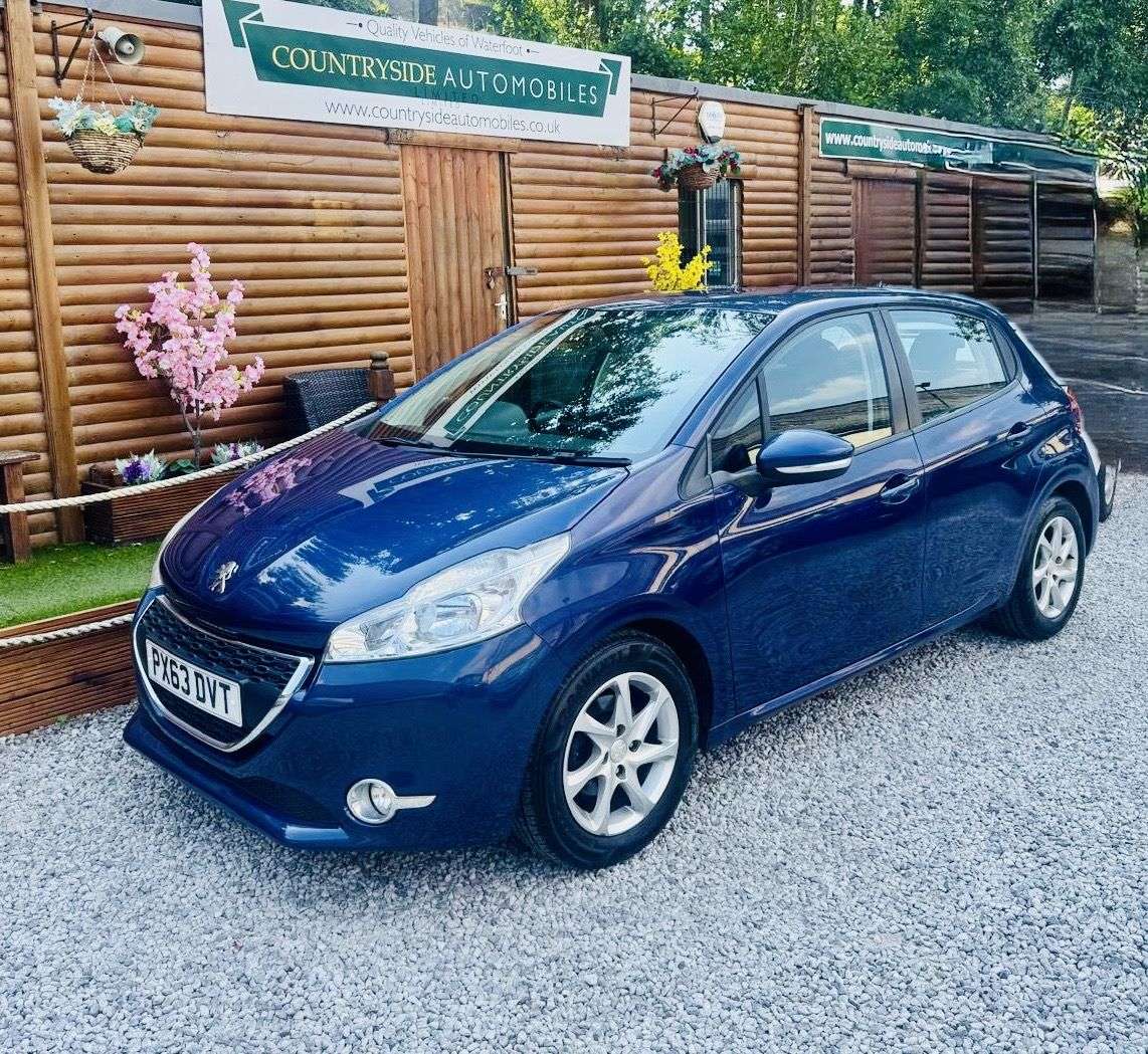 2013 PEUGEOT 208 2013 PEUGEOT 208