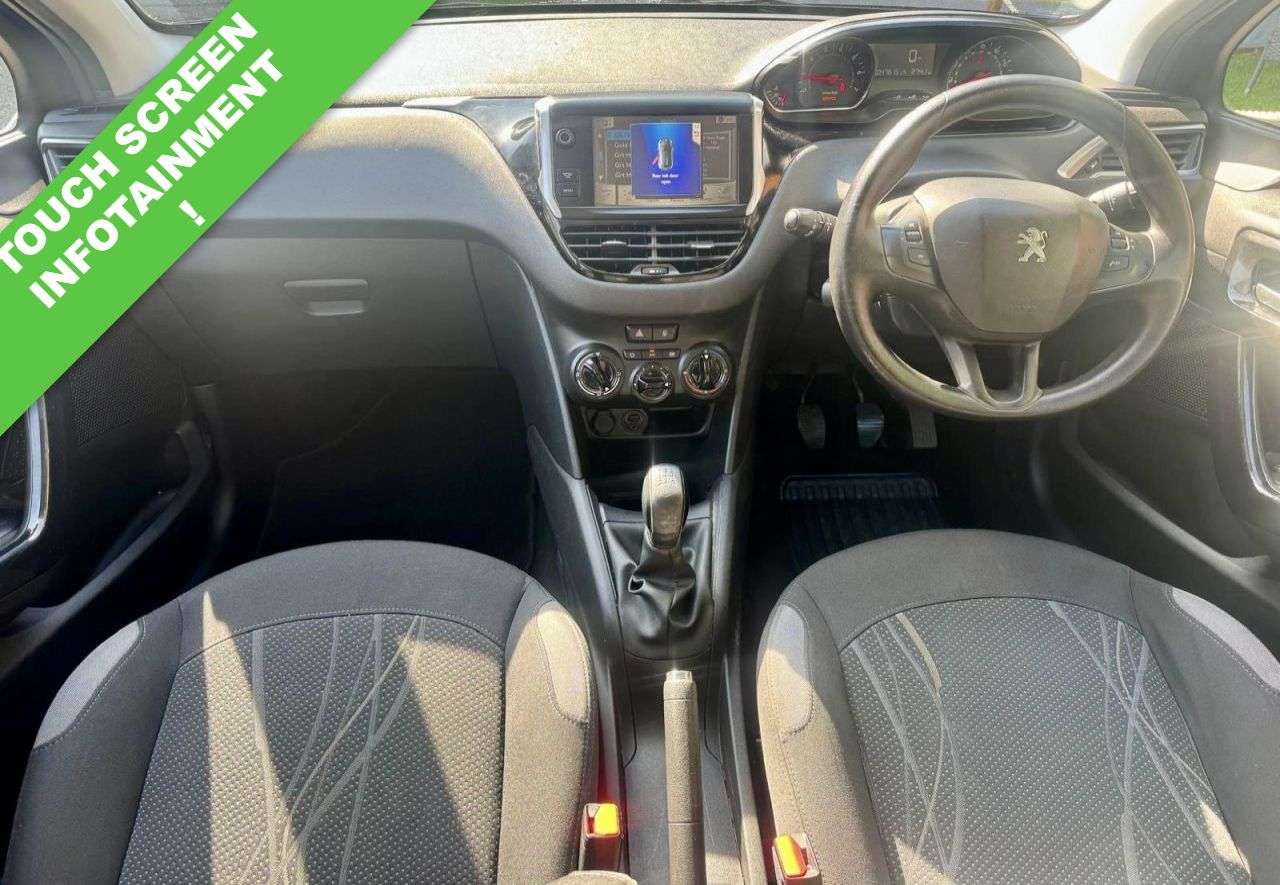 2013 PEUGEOT 208 2013 PEUGEOT 208