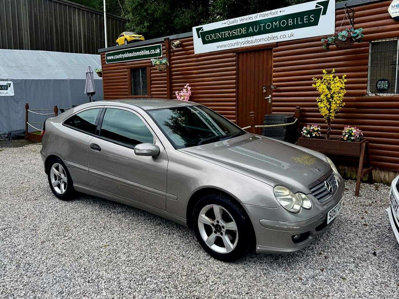 A 2008 MERCEDES-BENZ C CLASS 2.1 C200 CDI SE Coupe 2dr Diesel Manual (172 g/km, 122 bhp) LOW INSURANCE # A 2008 MERCEDES-BENZ C CLASS 2.1 C200 CDI SE Coupe 2dr Diesel Manual (172 g/km, 122 bhp) LOW INSURANCE #