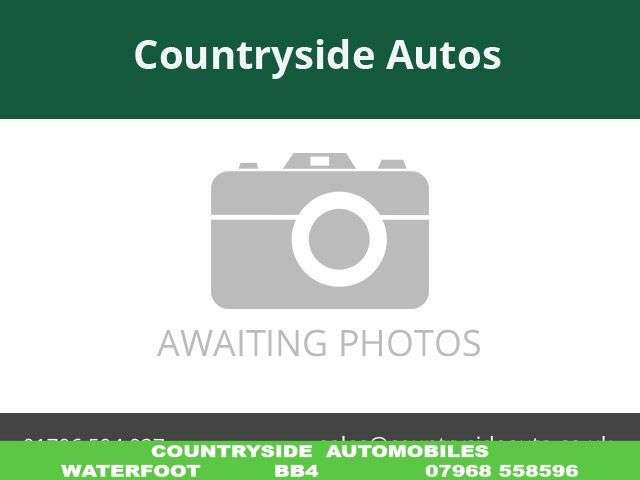 A 2013 DACIA DUSTER 1.5 dCi Laureate SUV 5dr Diesel Manual Euro 5 (110 ps) A 2013 DACIA DUSTER 1.5 dCi Laureate SUV 5dr Diesel Manual Euro 5 (110 ps)