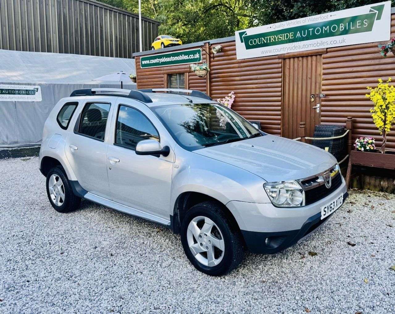 A 2013 DACIA DUSTER 1.5 dCi Laureate SUV 5dr Diesel Manual Euro 5 (110 ps) 5 SERVICES + FRESH S A 2013 DACIA DUSTER 1.5 dCi Laureate SUV 5dr Diesel Manual Euro 5 (110 ps) 5 SERVICES + FRESH S