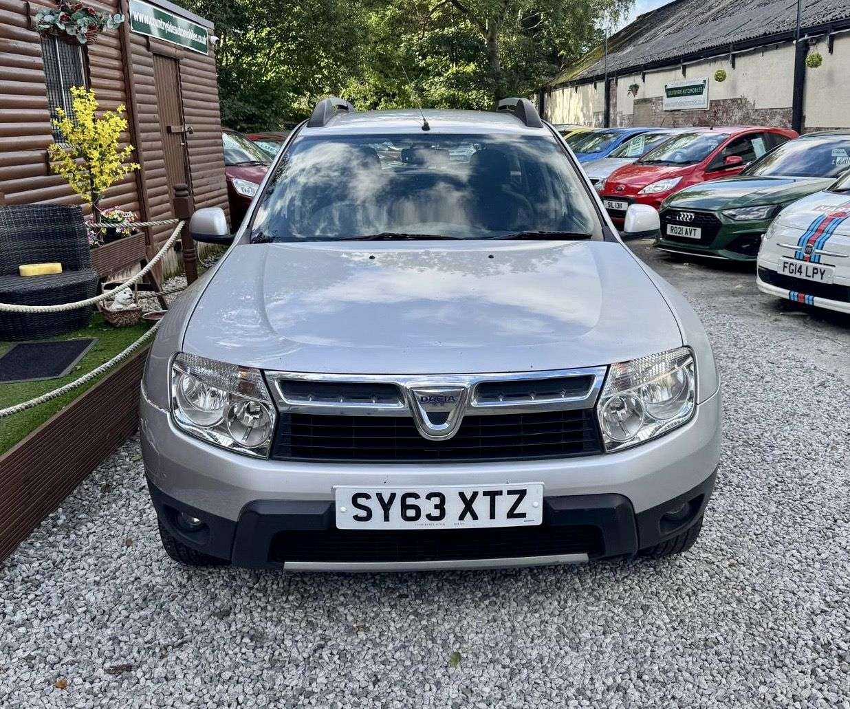A 2013 DACIA DUSTER 1.5 dCi Laureate SUV 5dr Diesel Manual Euro 5 (110 ps) 5 SERVICES + FRESH S A 2013 DACIA DUSTER 1.5 dCi Laureate SUV 5dr Diesel Manual Euro 5 (110 ps) 5 SERVICES + FRESH S