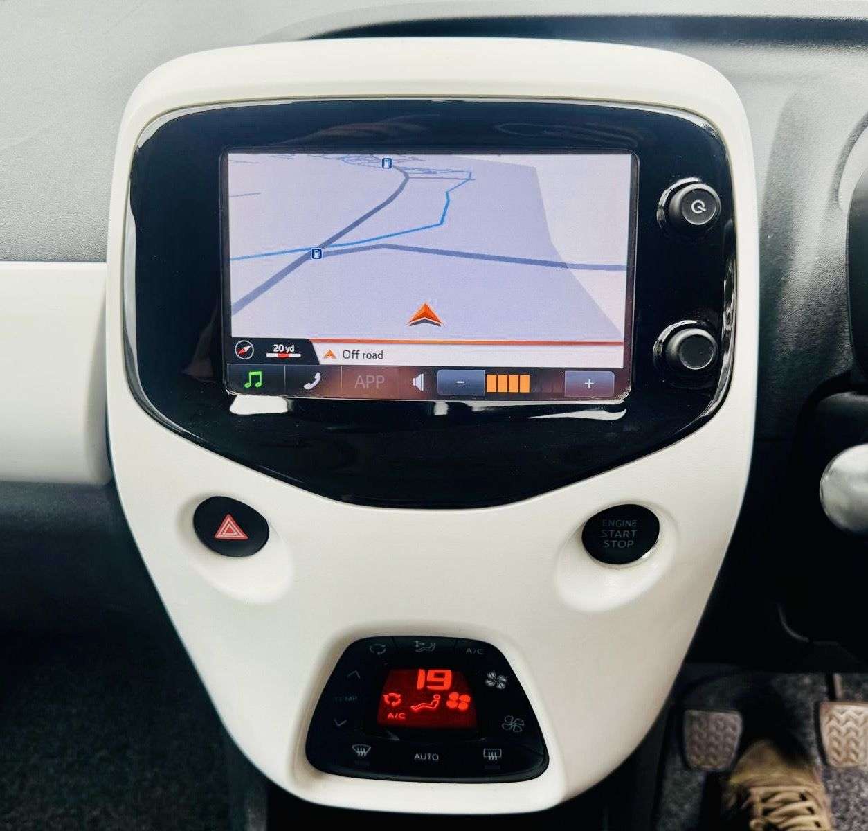 2016 PEUGEOT 108 2016 PEUGEOT 108