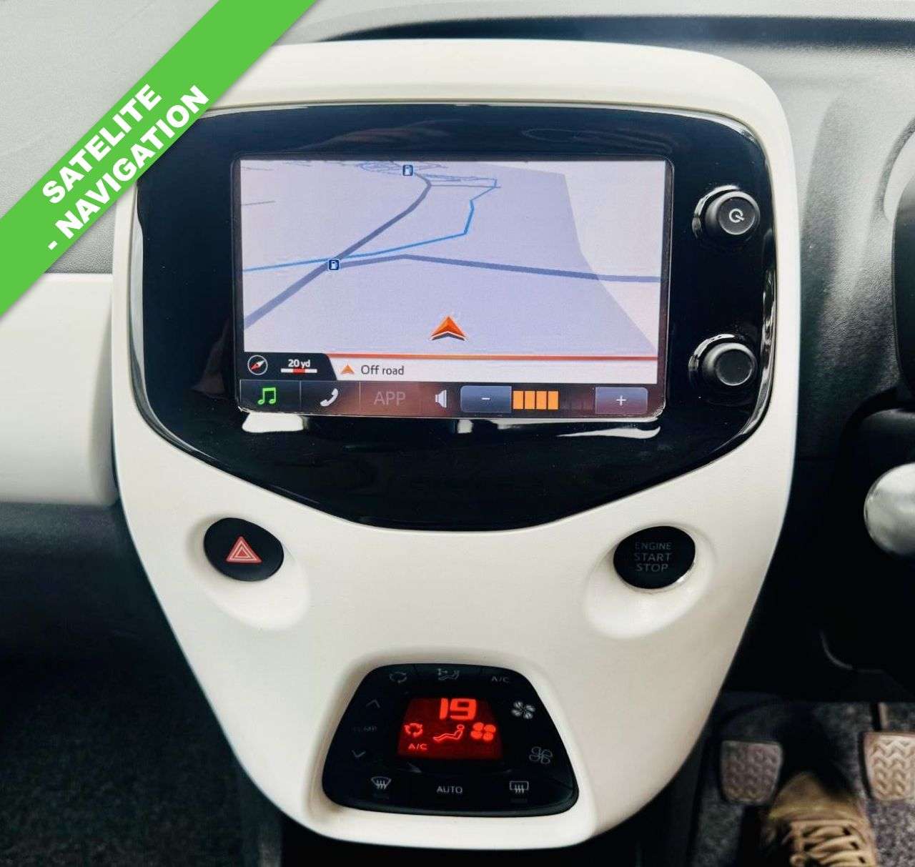 2016 PEUGEOT 108 2016 PEUGEOT 108