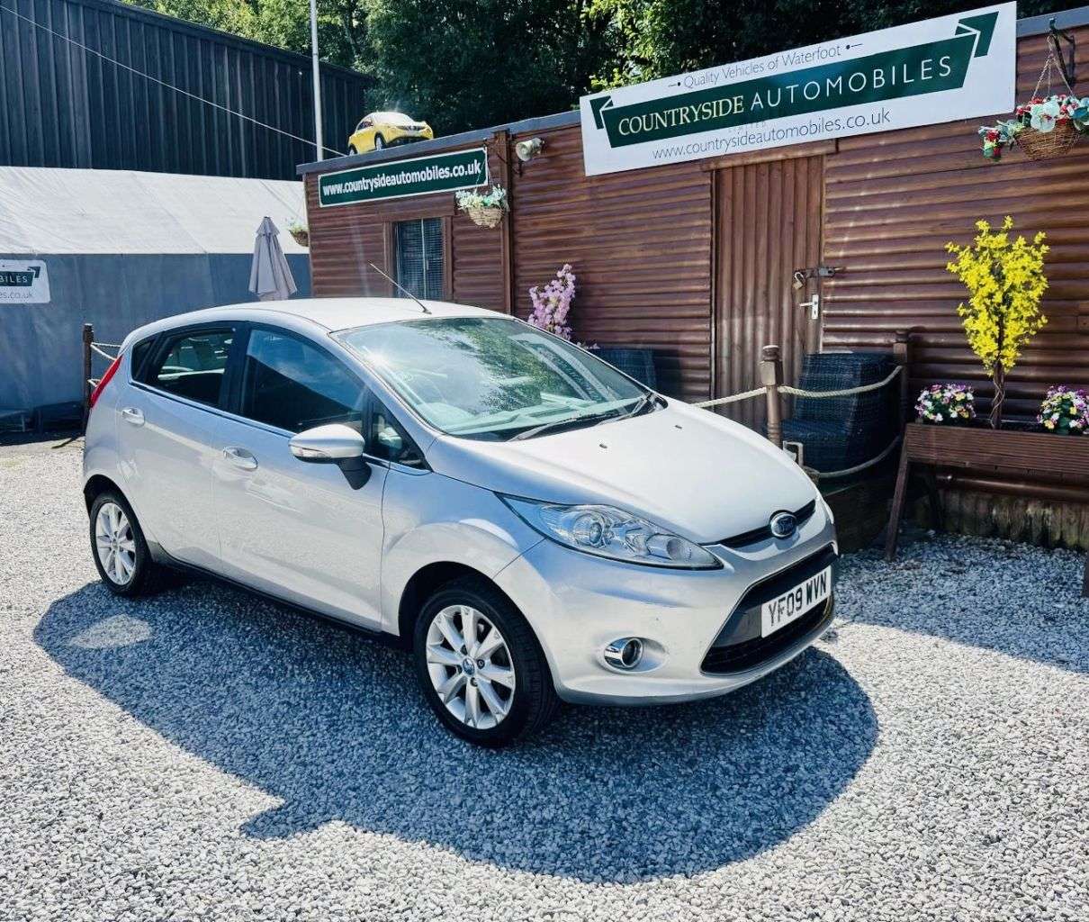 A 2009 FORD FIESTA 1.4 Zetec Hatchback 5dr Petrol Manual (133 g/km, 94 bhp) FULL SERVICE & FRE A 2009 FORD FIESTA 1.4 Zetec Hatchback 5dr Petrol Manual (133 g/km, 94 bhp) FULL SERVICE & FRE