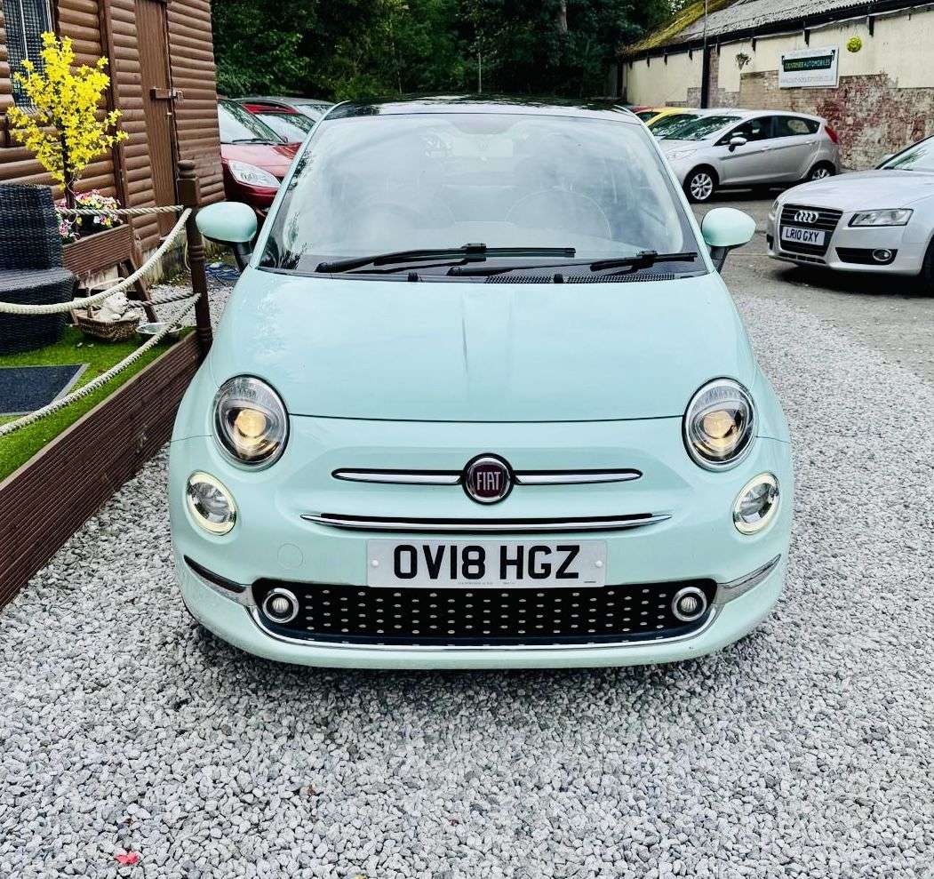 A 2018 FIAT 500 1.2 Lounge Hatchback 3dr Petrol Manual Euro 6 (s/s) (69 bhp) GLASS ROOF # B A 2018 FIAT 500 1.2 Lounge Hatchback 3dr Petrol Manual Euro 6 (s/s) (69 bhp) GLASS ROOF # B