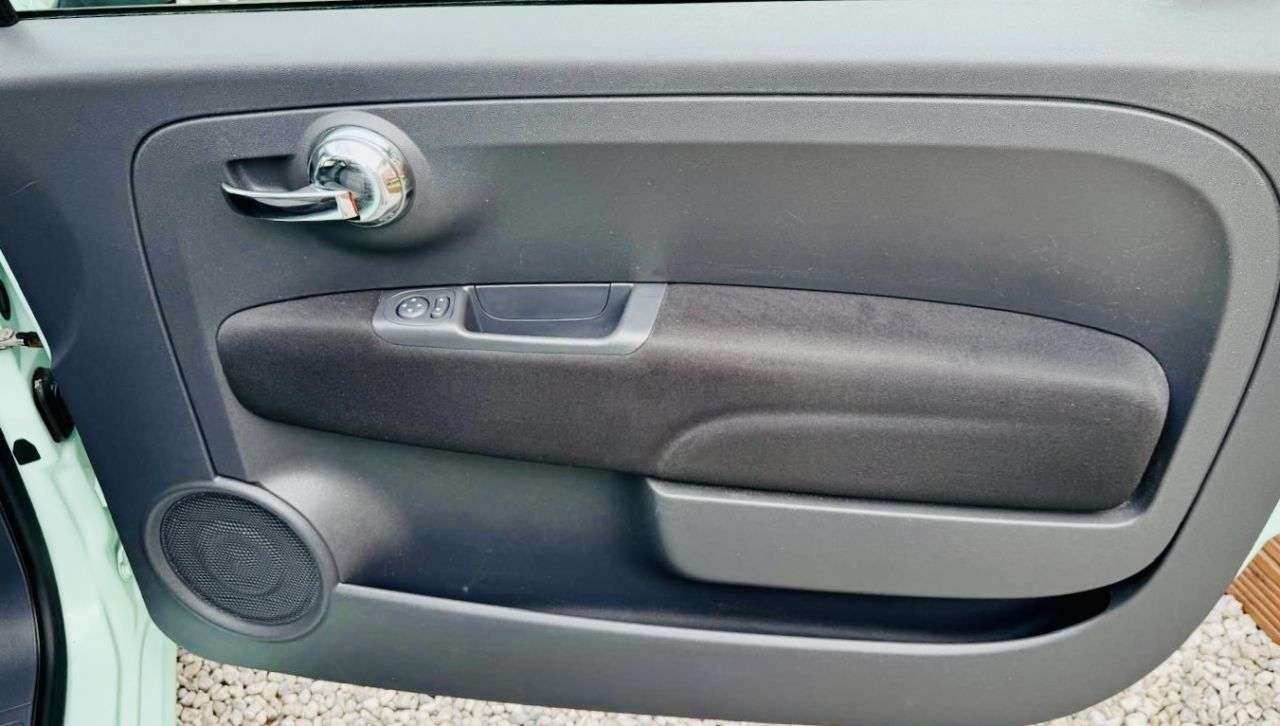 2018 FIAT 500 2018 FIAT 500
