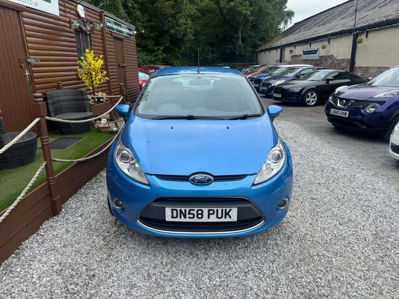 A 2009 FORD FIESTA 1.25 Edge Hatchback 5dr Petrol Manual (133 g/km, 81 bhp) NEW MOT & WARRANTY A 2009 FORD FIESTA 1.25 Edge Hatchback 5dr Petrol Manual (133 g/km, 81 bhp) NEW MOT & WARRANTY