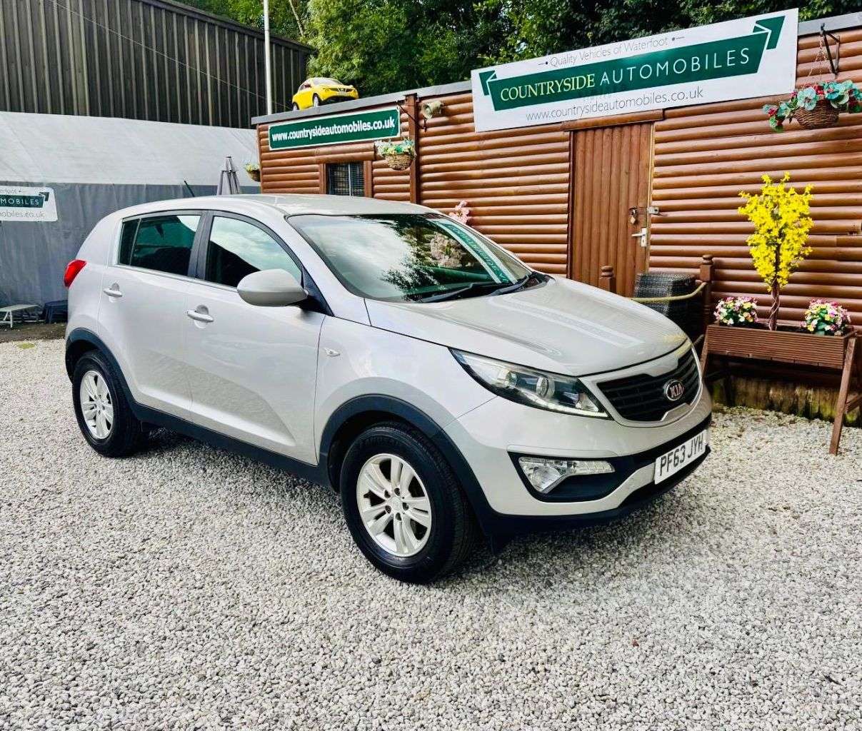 A 2014 KIA SPORTAGE 1.6 GDi EcoDynamics 1 SUV 5dr Petrol Manual 2WD Euro 5 (s/s) (133 bhp) 18 M A 2014 KIA SPORTAGE 1.6 GDi EcoDynamics 1 SUV 5dr Petrol Manual 2WD Euro 5 (s/s) (133 bhp) 18 M
