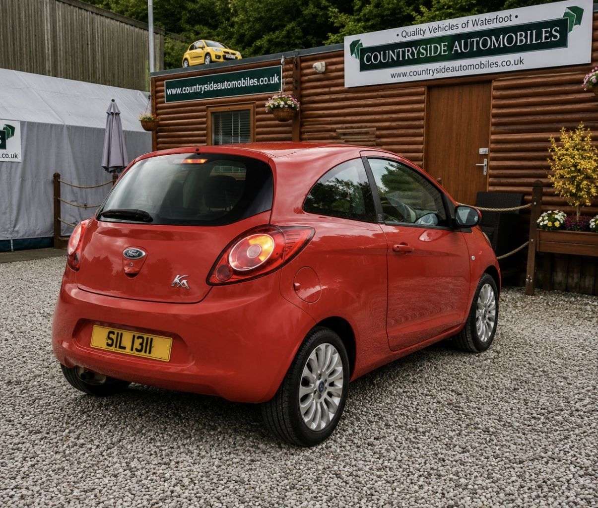 A 2012 FORD KA 1.2 Zetec Hatchback 3dr Petrol Manual Euro 5 (s/s) (69 ps) FRESH SERVICE & A 2012 FORD KA 1.2 Zetec Hatchback 3dr Petrol Manual Euro 5 (s/s) (69 ps) FRESH SERVICE &