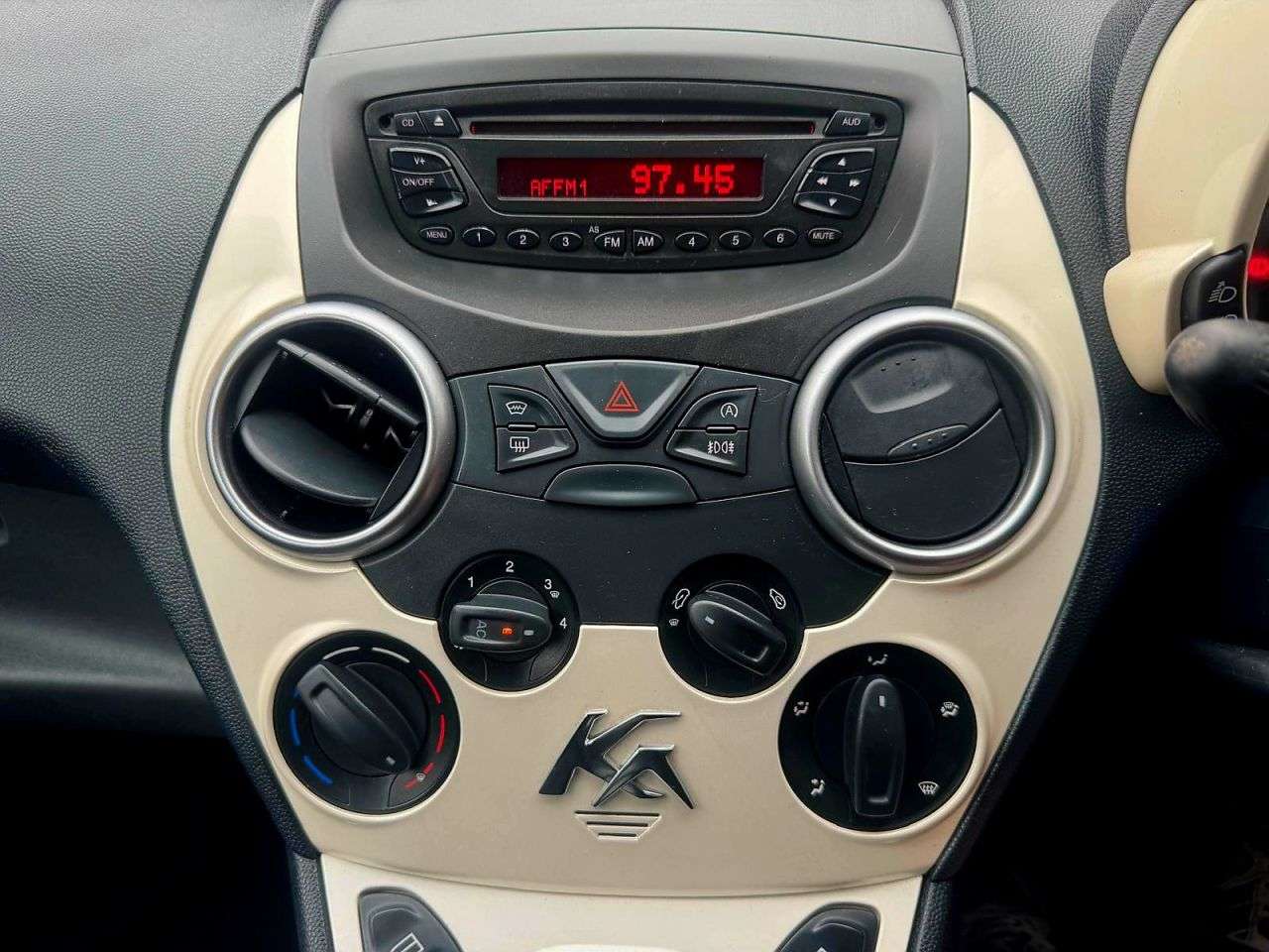 2012 FORD KA 2012 FORD KA