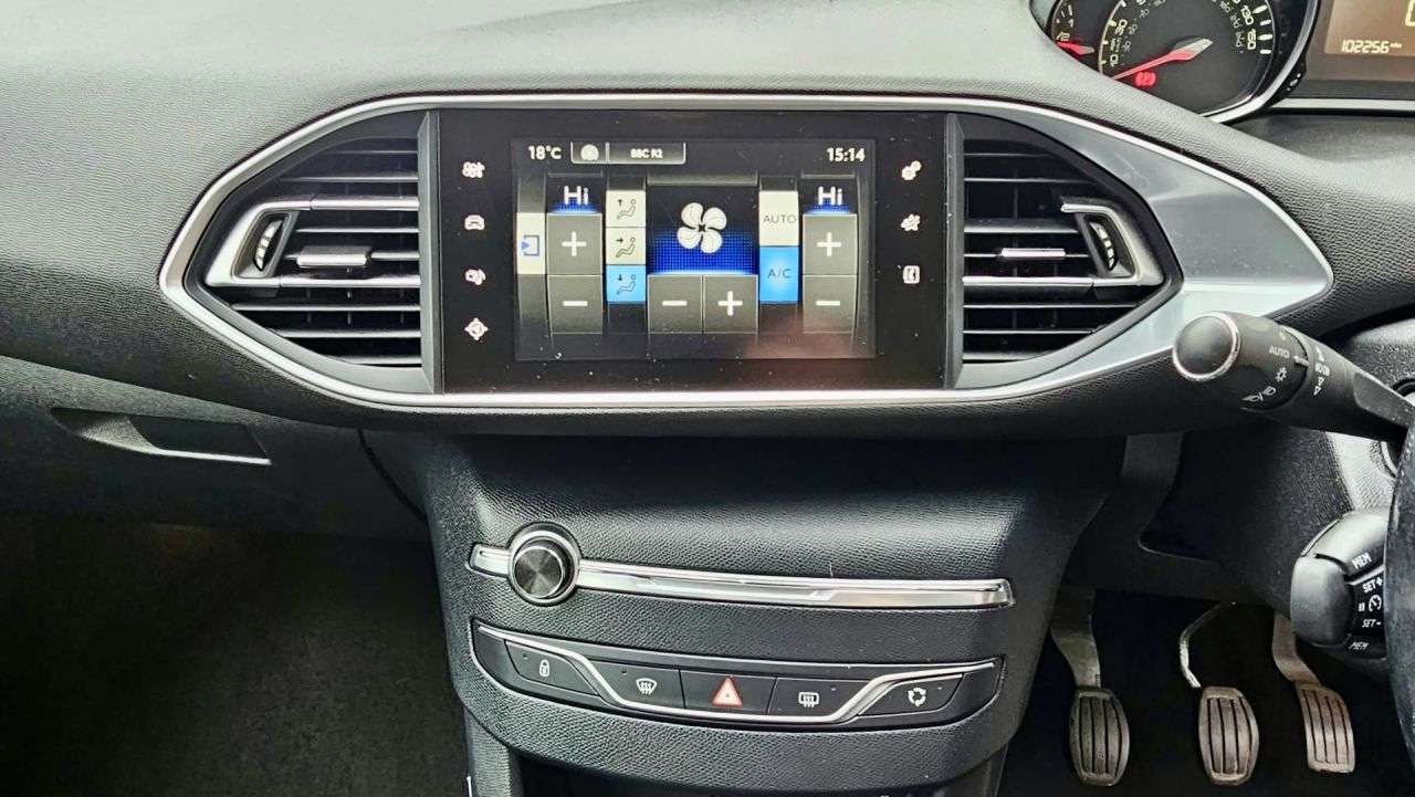 2017 PEUGEOT 308 2017 PEUGEOT 308