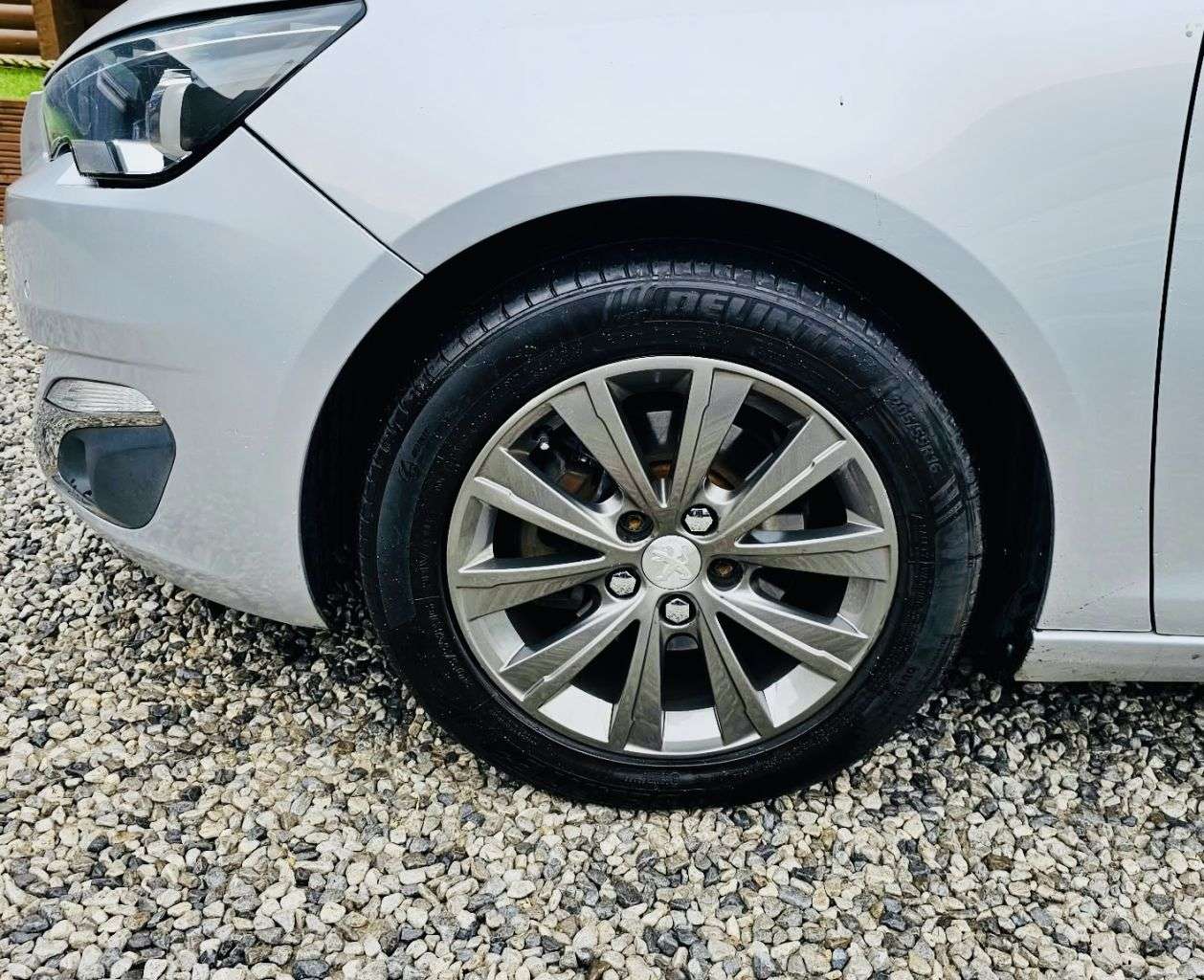 2017 PEUGEOT 308 2017 PEUGEOT 308