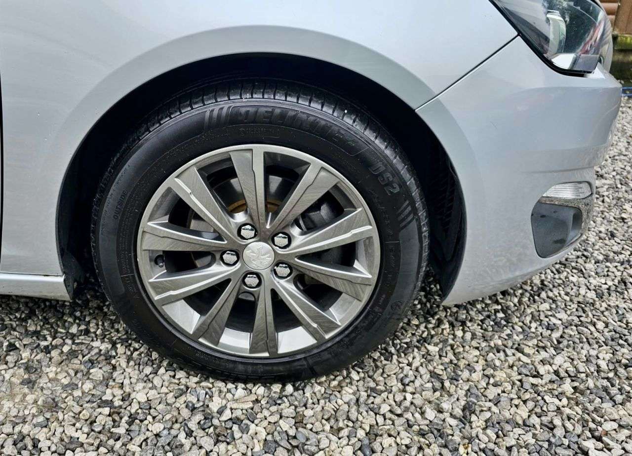 2017 PEUGEOT 308 2017 PEUGEOT 308