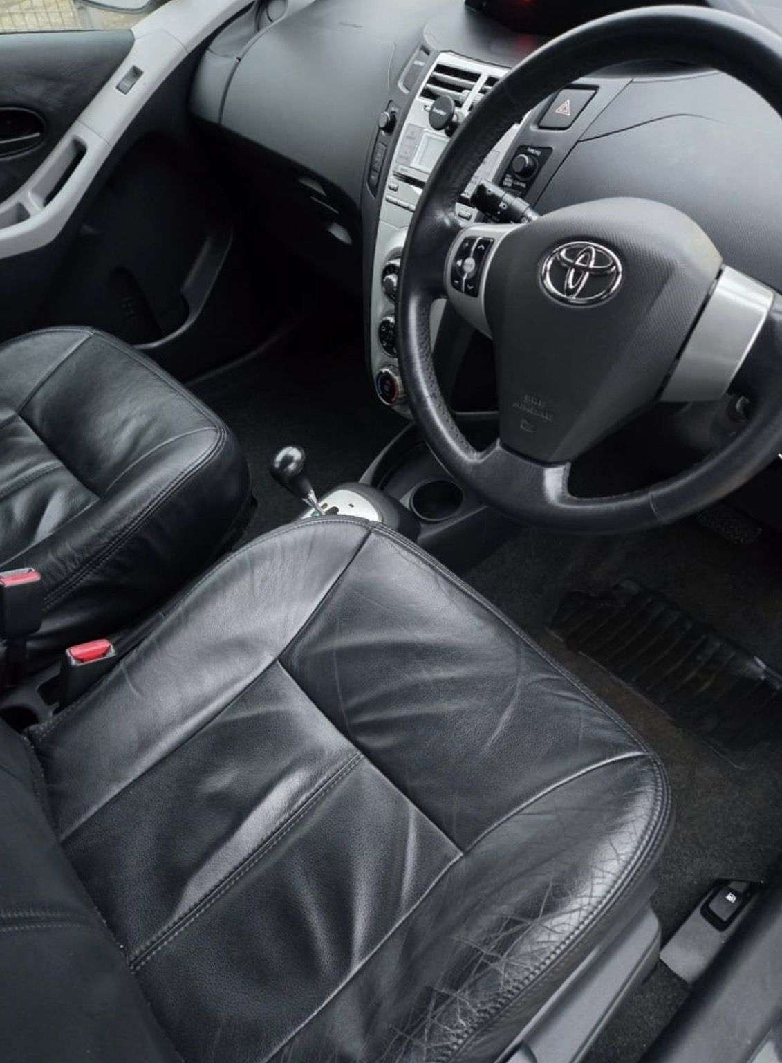 2006 TOYOTA YARIS 2006 TOYOTA YARIS