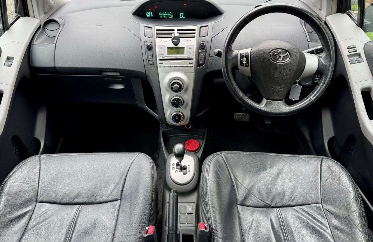 2006 TOYOTA YARIS 2006 TOYOTA YARIS