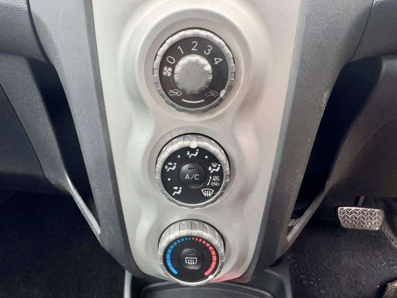2006 TOYOTA YARIS 2006 TOYOTA YARIS