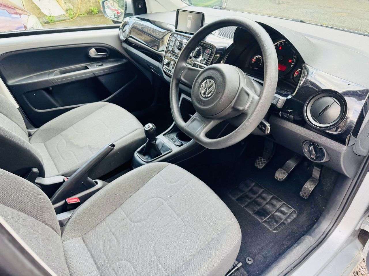 2015 VOLKSWAGEN UP! 2015 VOLKSWAGEN UP!
