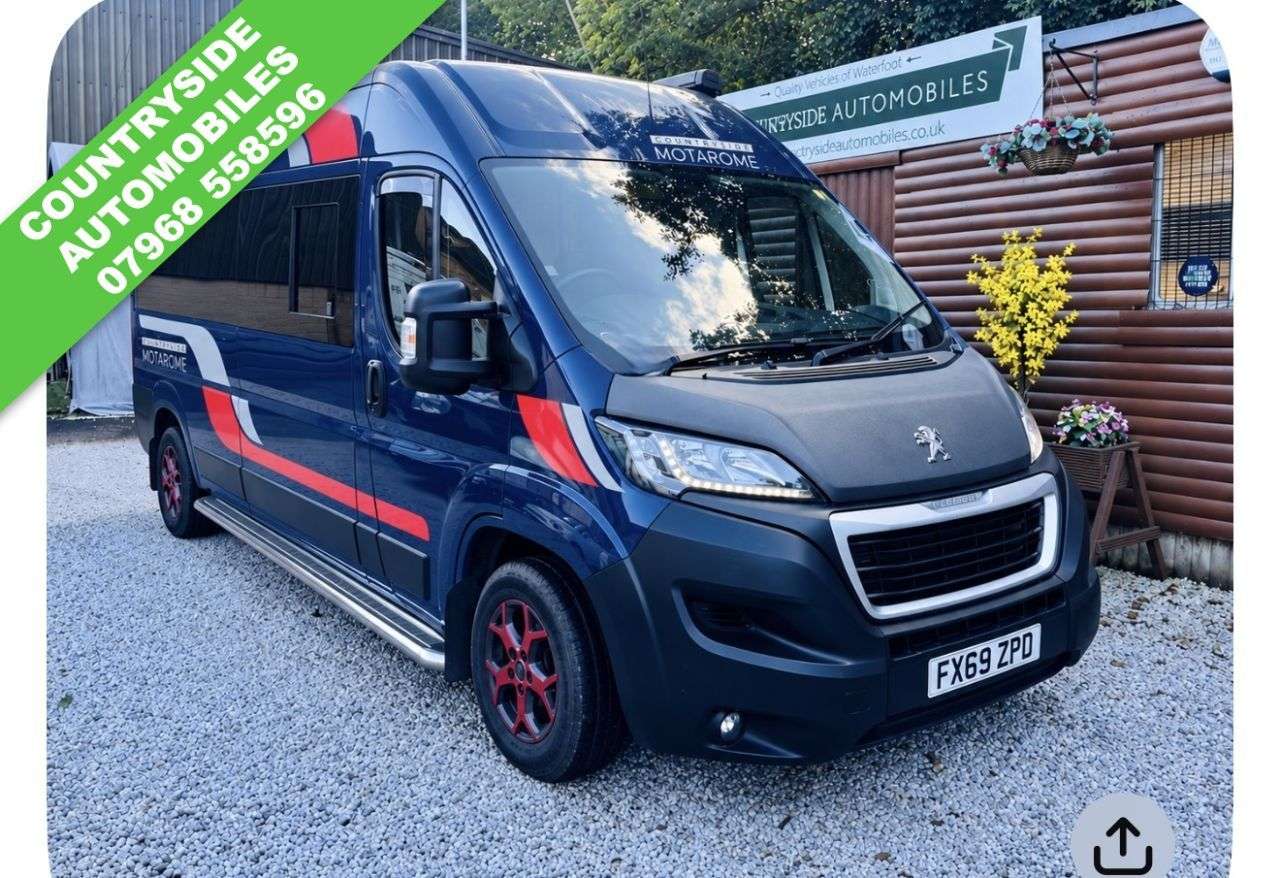 A 2019 PEUGEOT BOXER 2.2 BlueHDi 335 Countryside Motarome 3 Berth Motorhome 3 BERTH MOTORHOME A 2019 PEUGEOT BOXER 2.2 BlueHDi 335 Countryside Motarome 3 Berth Motorhome 3 BERTH MOTORHOME