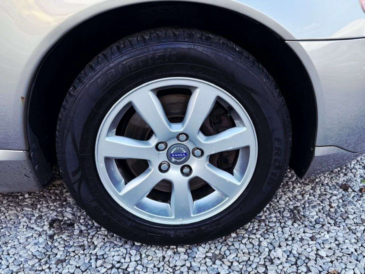 2011 VOLVO V70 2011 VOLVO V70