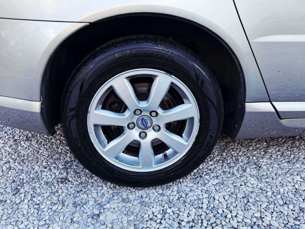2011 VOLVO V70 2011 VOLVO V70